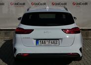 KIA Ceed 4