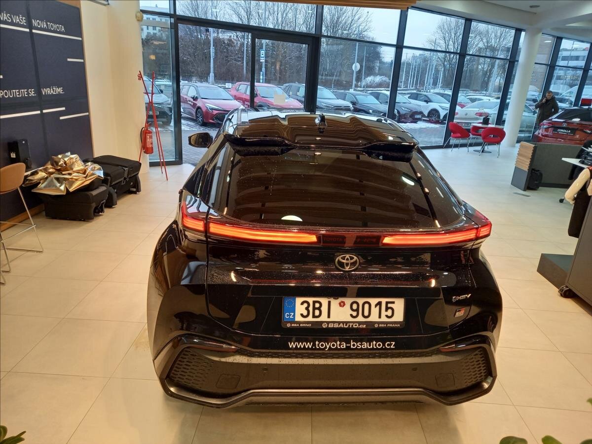 Toyota C-HR Hatchback 2,0 l 112 kw