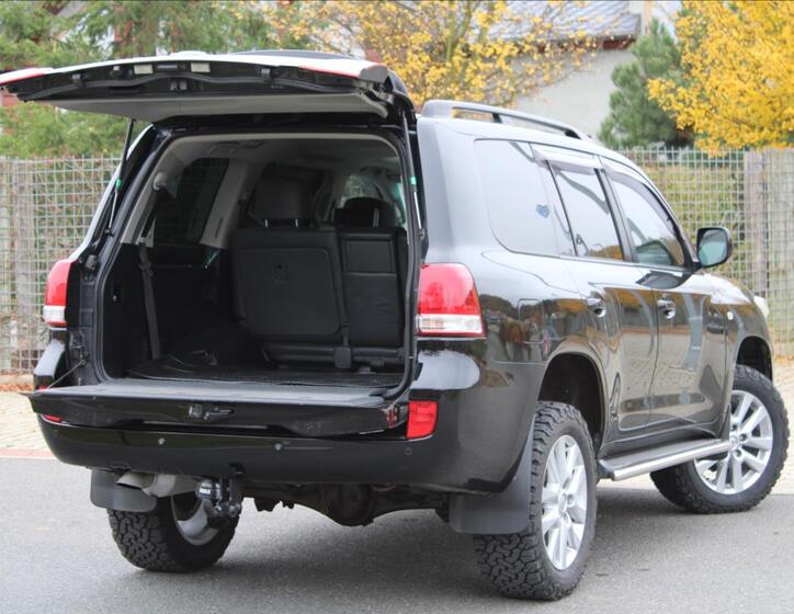 Toyota Land Cruiser 10