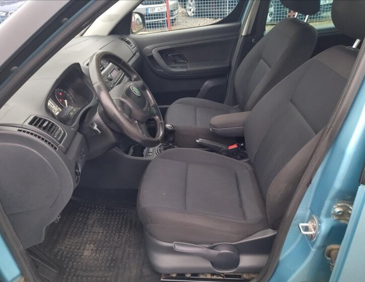 Škoda Roomster 11