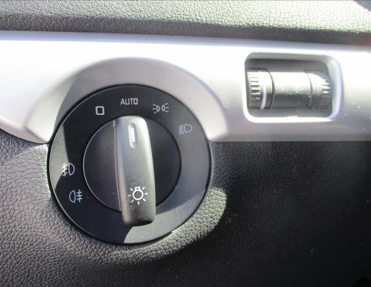 Škoda Yeti SUV / Terénní 1,2 l 77 kw