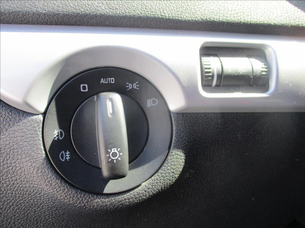 Škoda Yeti SUV / Terénní 1,2 l 77 kw