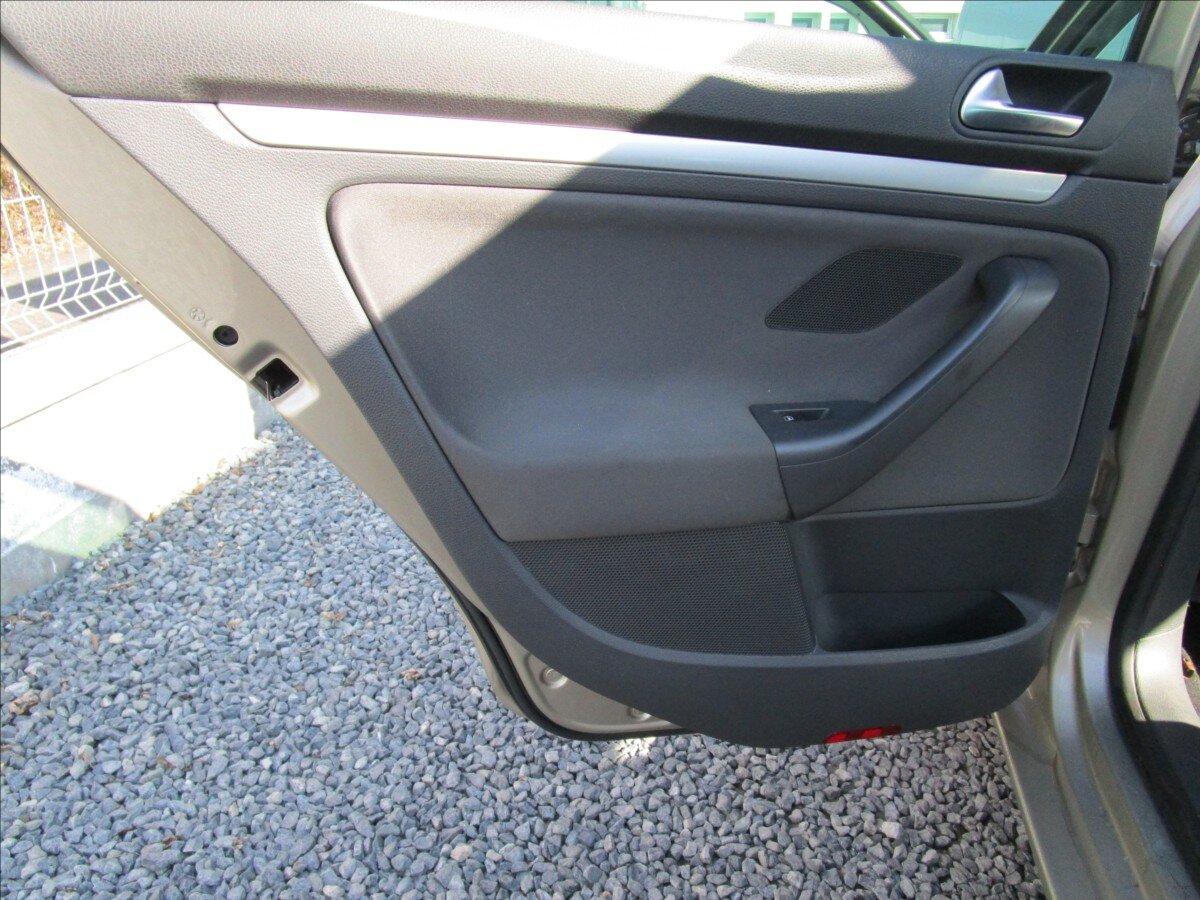 Volkswagen Golf Kombi 1,4 l 90 kw