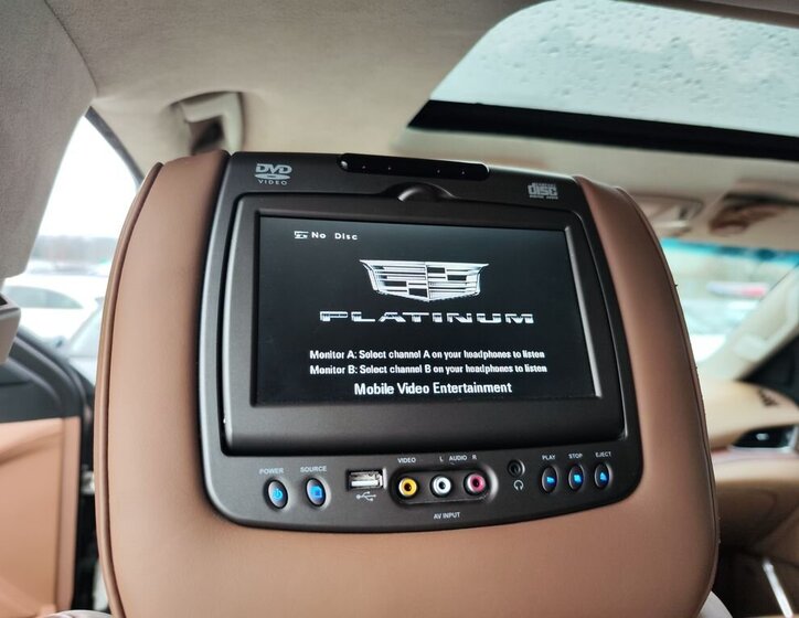 Cadillac Escalade 14