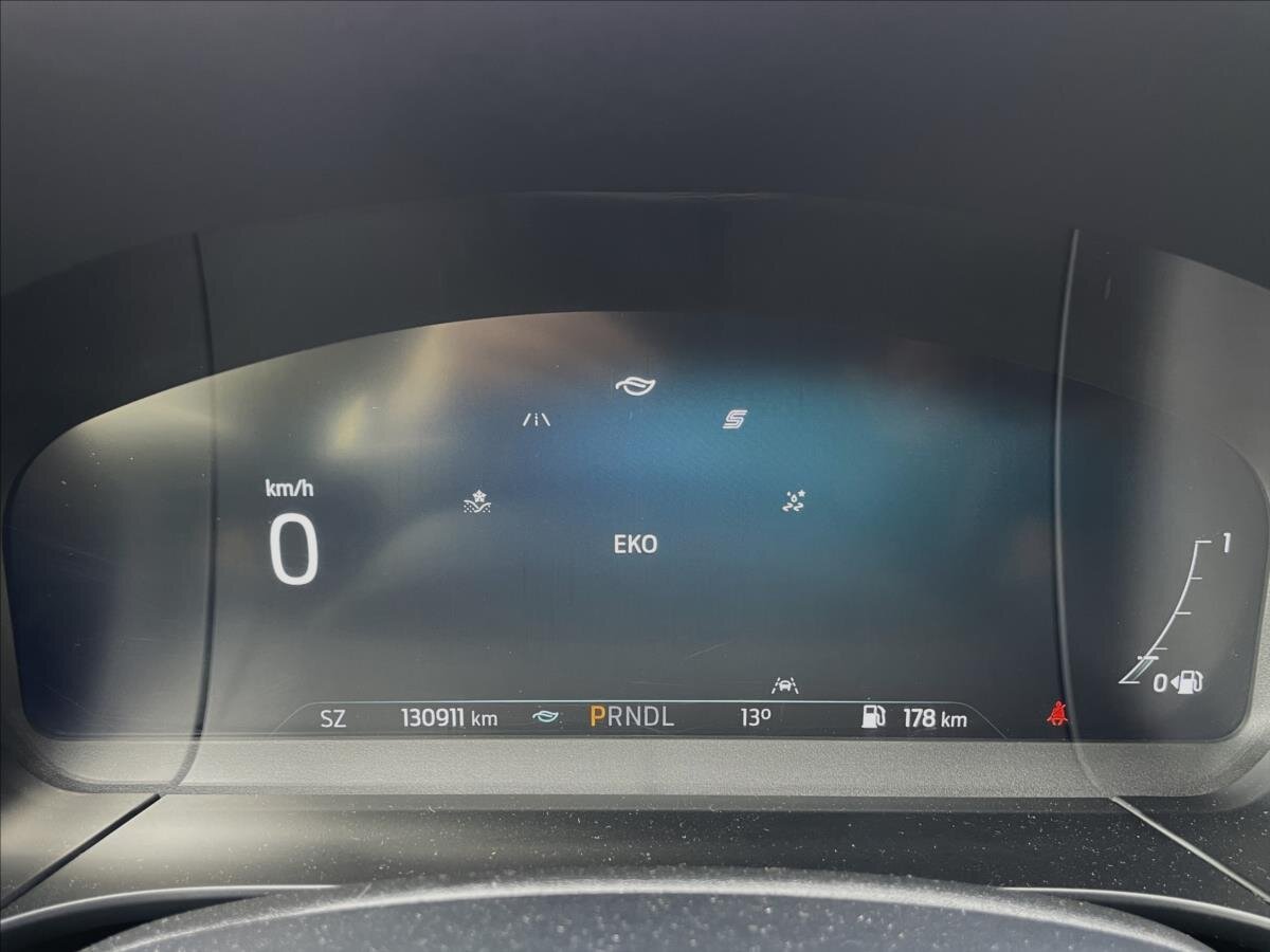 Ford Kuga SUV / Terénní 1,5 l 88 kw