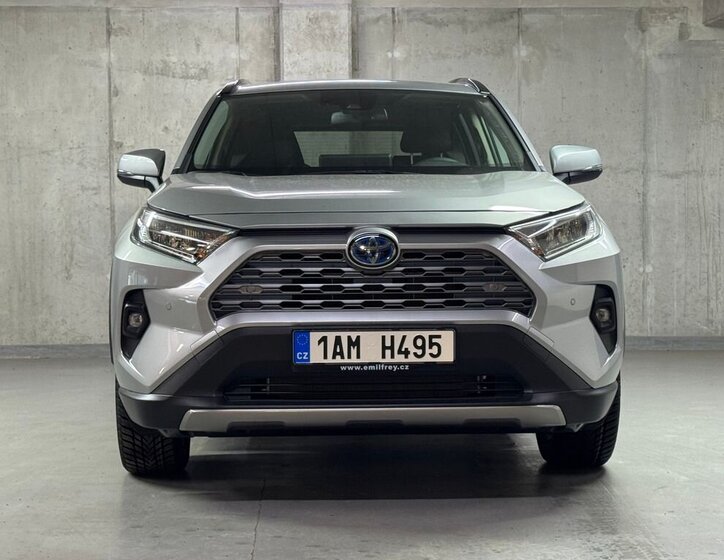Toyota RAV4 SUV 2,5 l 163 kw