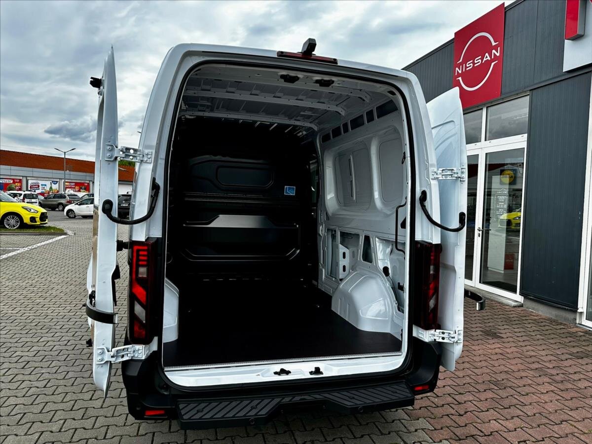 Nissan Interstar Ostatní 2,0 l 96 kw