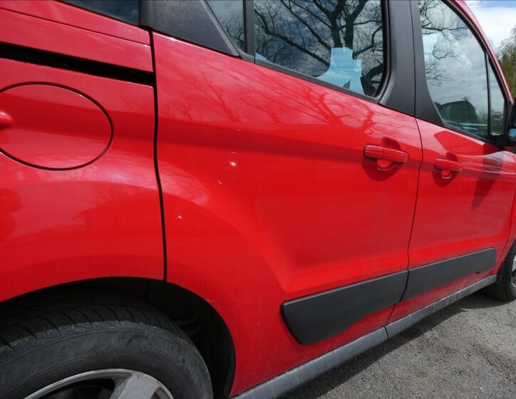 Ford Tourneo Connect MPV 998,0 74 kw