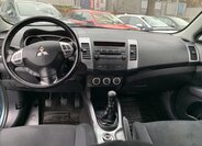 Mitsubishi Outlander 11