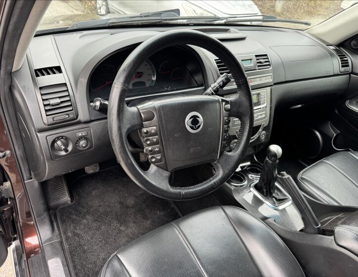 SsangYong Rexton SUV / Terénní 2,0 l 114 kw