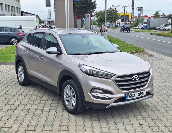 Hyundai Tucson SUV / Terénní 1,6 l 97 kw