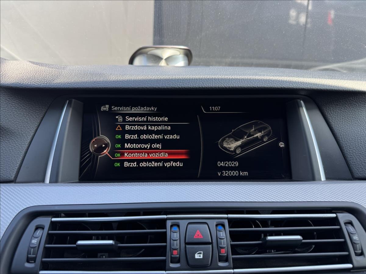 BMW Řada 5 Kombi 3,0 l 230 kw