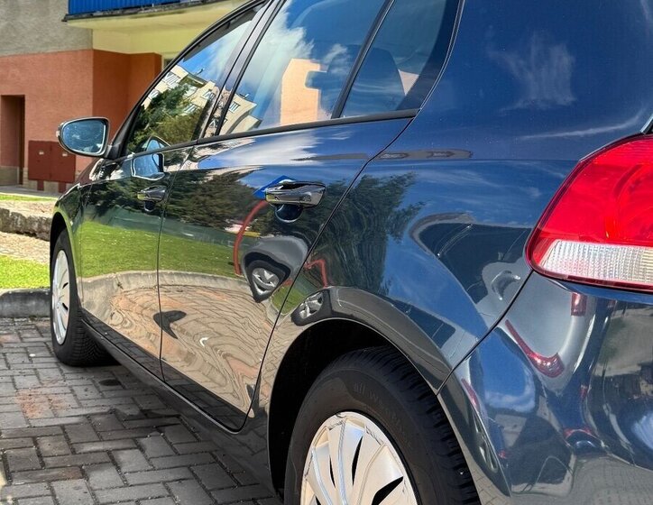Volkswagen Golf Hatchback 0,0 77 kw