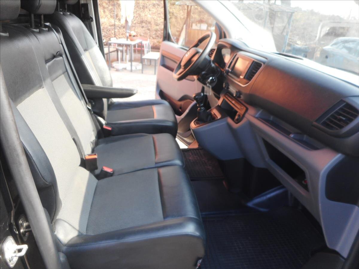 Opel Vivaro Ostatní 2,0 l 106 kw