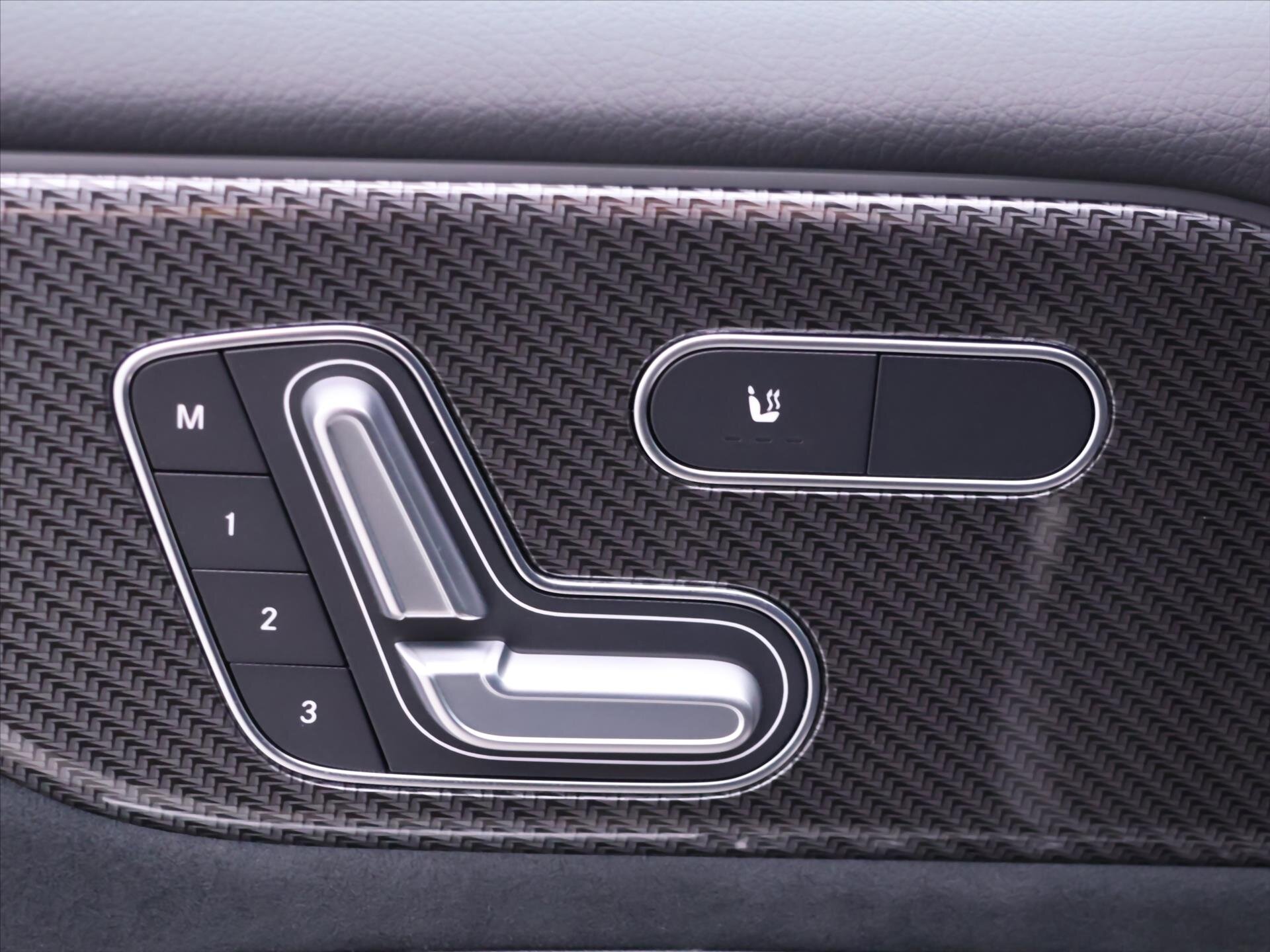 Mercedes-Benz GLB SUV / Terénní 2,0 l 110 kw