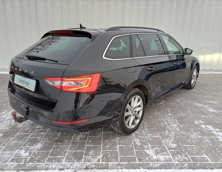 Škoda Superb Kombi 2,0 l 110 kw