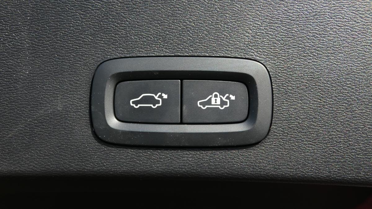 Volvo XC40 SUV / Terénní 1,5 l 95 kw