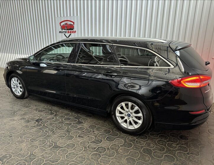 Ford Mondeo Kombi 1,5 l 121 kw