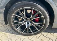 Audi SQ8 11