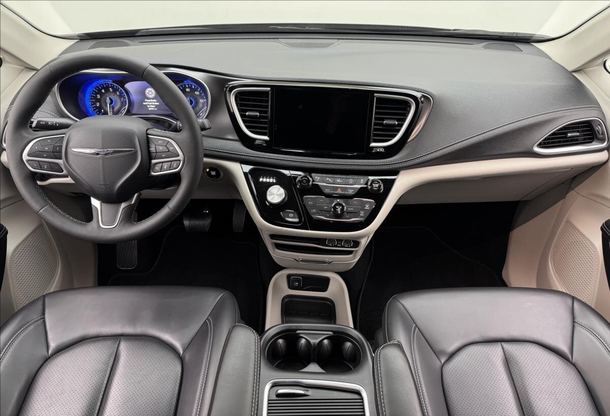 Chrysler Pacifica MPV 3,6 l 214 kw