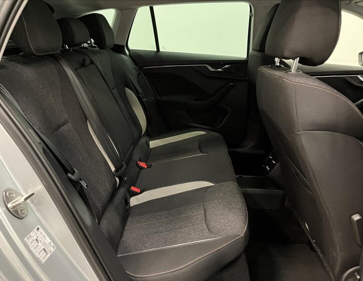 Škoda Scala Hatchback 1,5 l 110 kw