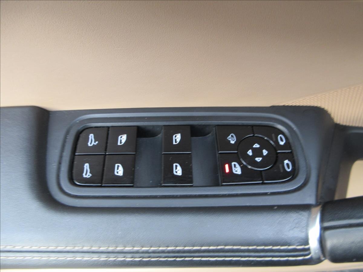 Porsche Cayenne Kombi 2,9 l 324 kw