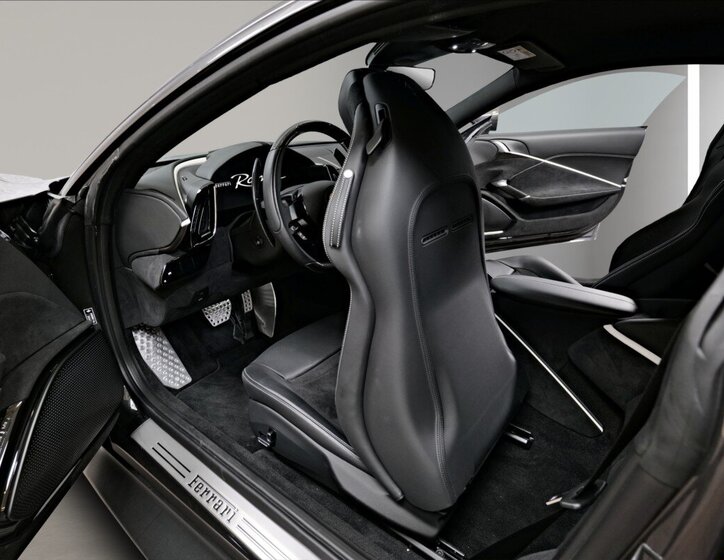 Ferrari Roma Kupé 3,9 l 456 kw