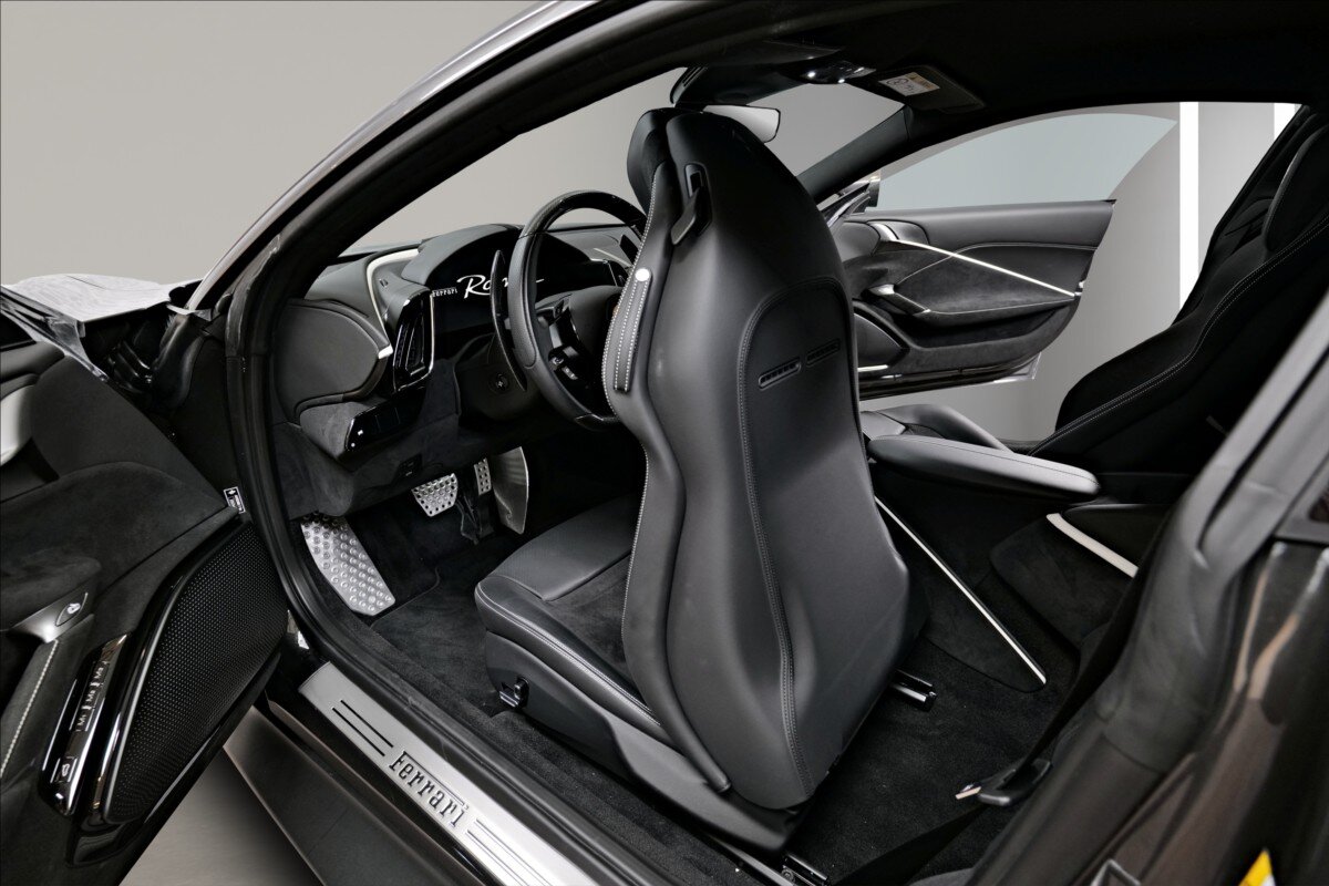 Ferrari Roma Kupé 3,9 l 456 kw