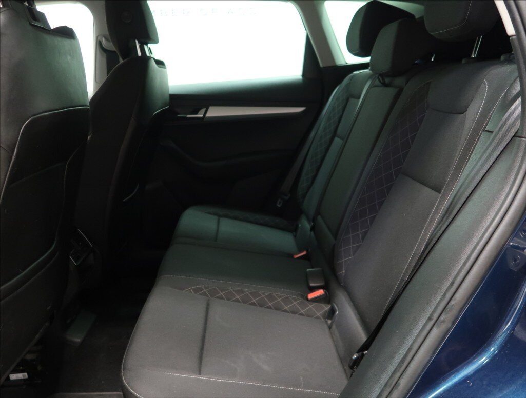 Škoda Karoq SUV / Terénní 1,5 l 110 kw