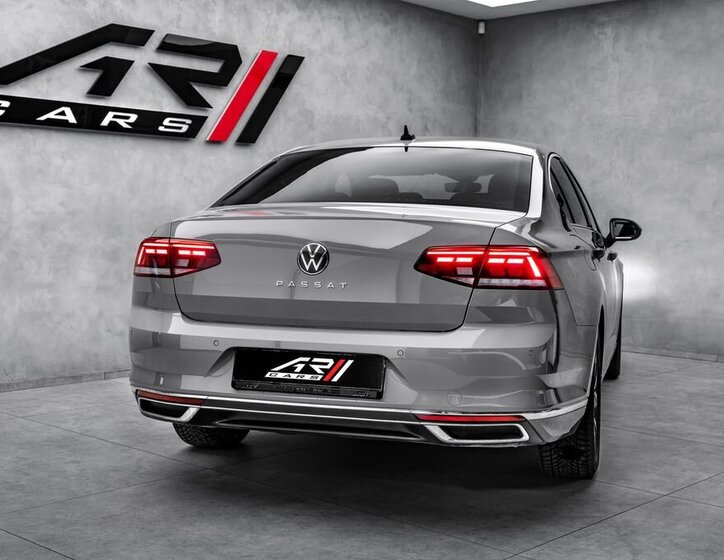 Volkswagen Passat Sedan 1,5 l 110 kw