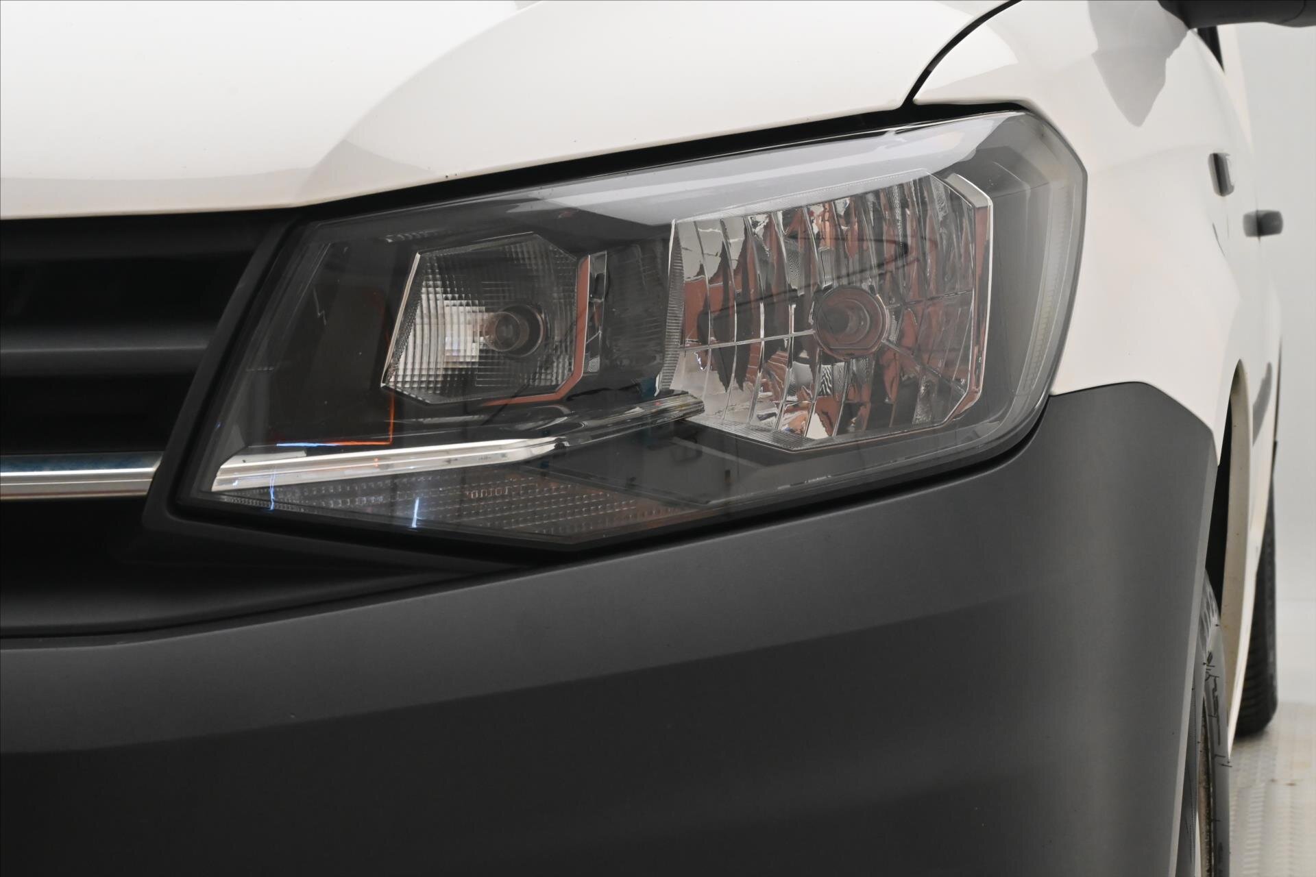 Volkswagen Caddy Skříň 2,0 l 75 kw