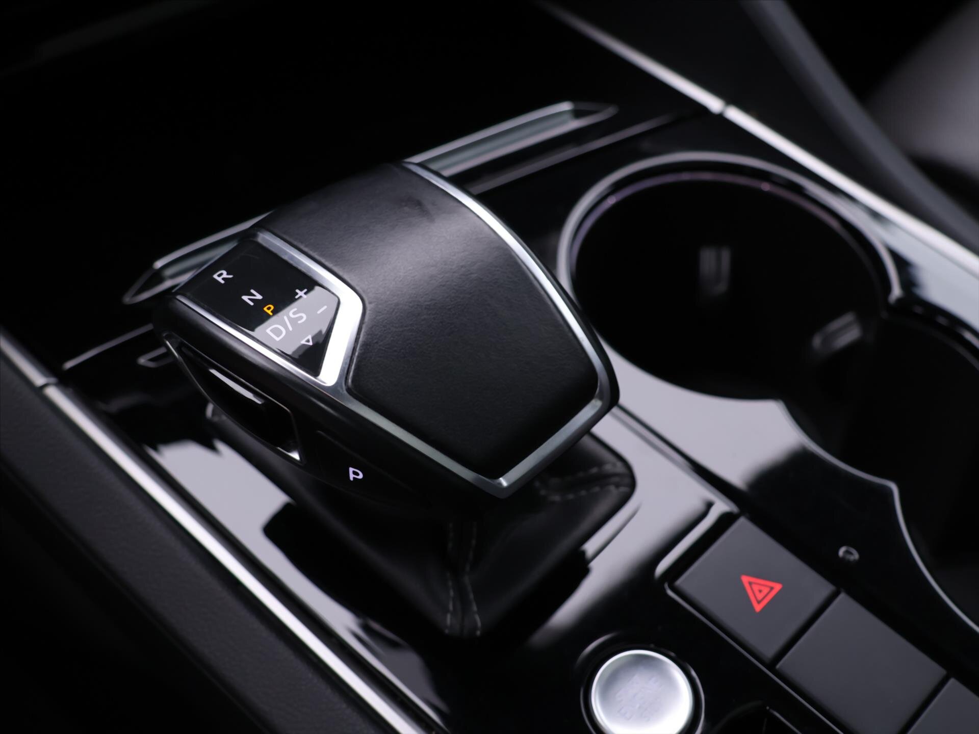 Volkswagen Touareg SUV 3,0 l 170 kw