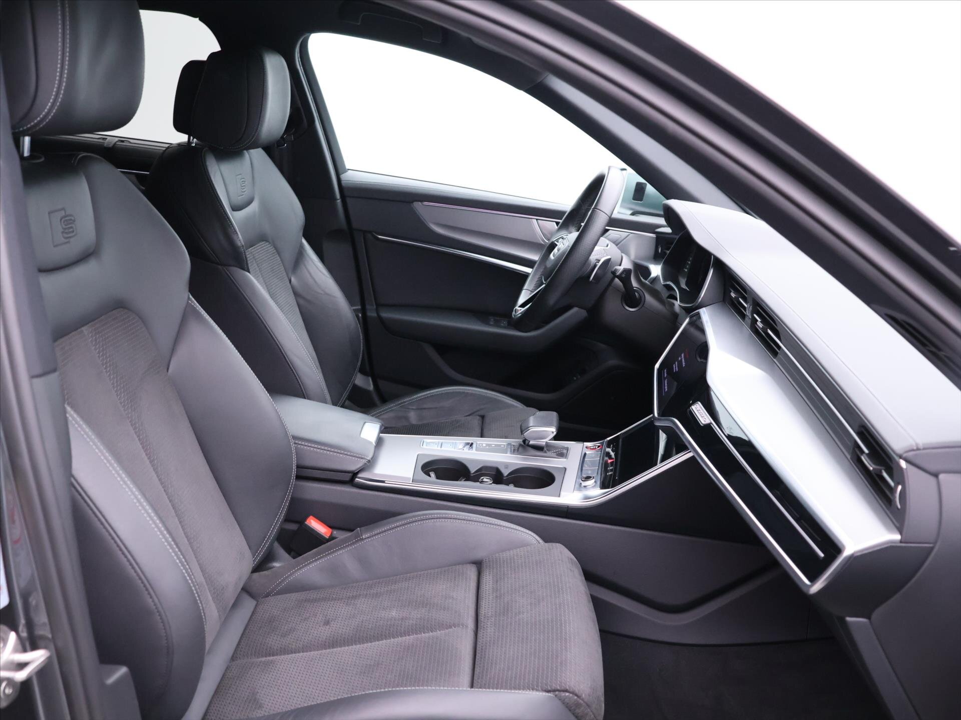 Audi S6 Kombi 3,0 l 253 kw