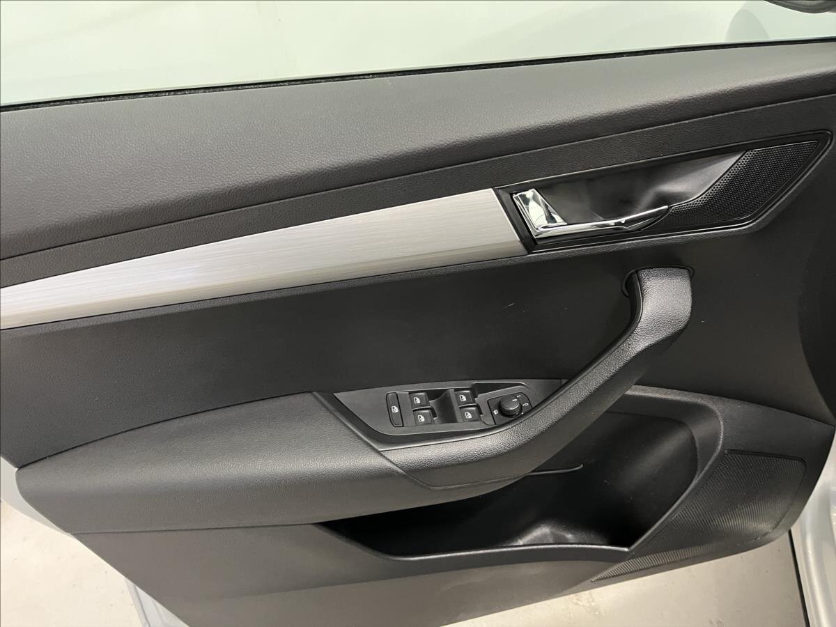 Škoda Karoq SUV 1,5 l 110 kw