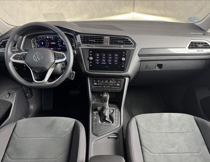 Volkswagen Tiguan 19