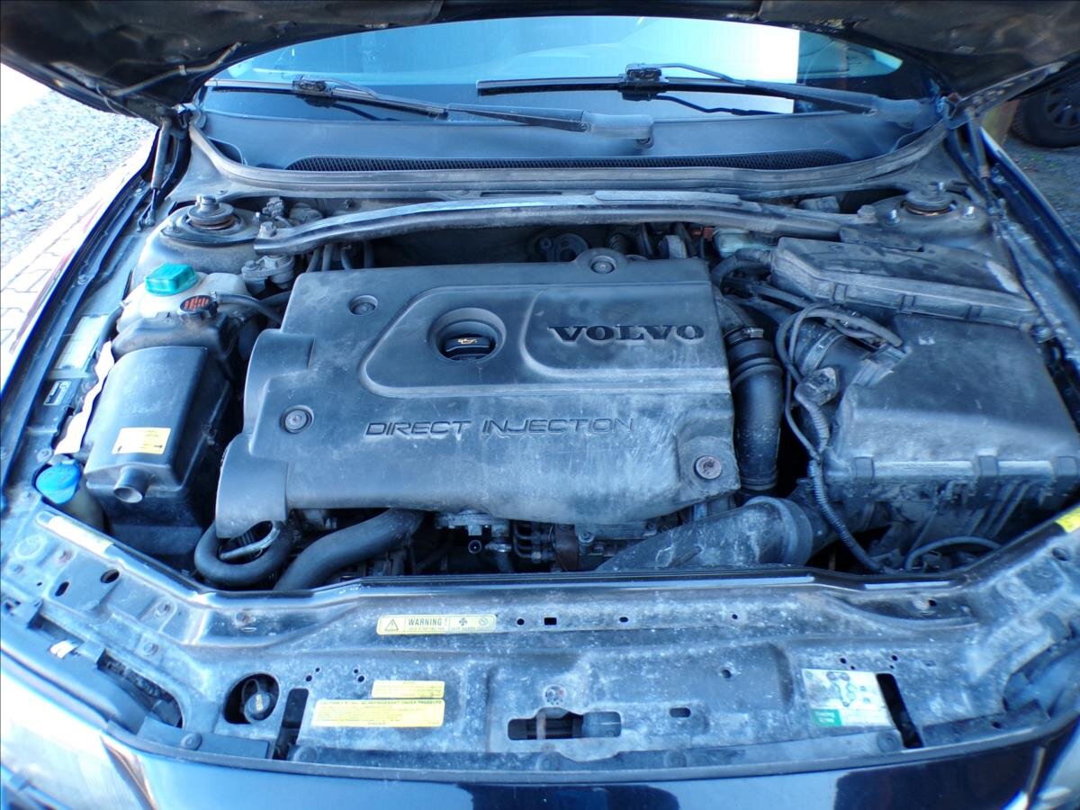 Volvo V70 Kombi 2,5 l 103 kw