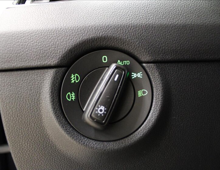 Škoda Octavia Sedan / Limuzína 1,6 l 85 kw