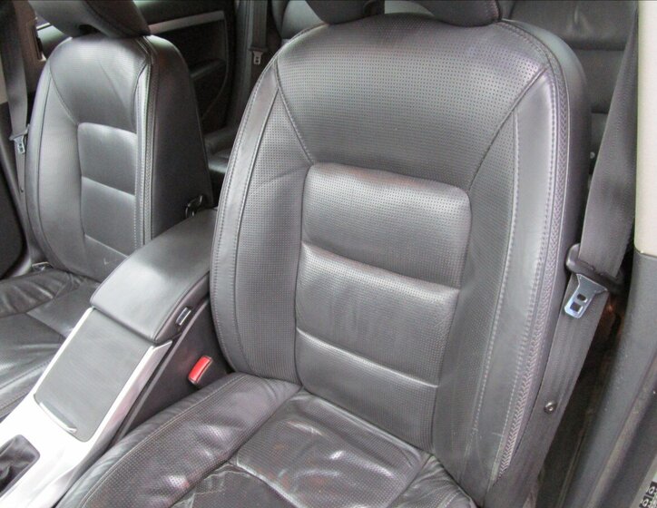 Volvo XC70 Kombi 2,4 l 158 kw