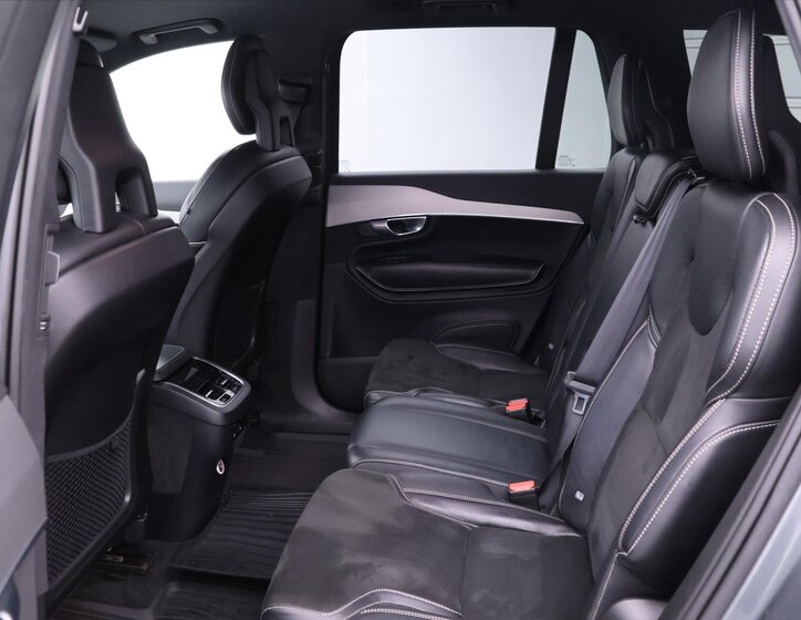 Volvo XC90 SUV / Terénní 2,0 l 173 kw