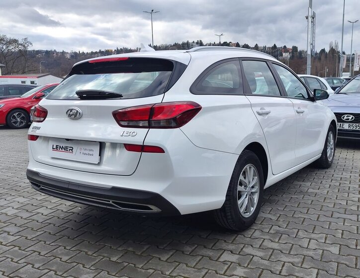 Hyundai i30 Kombi 998,0 88 kw