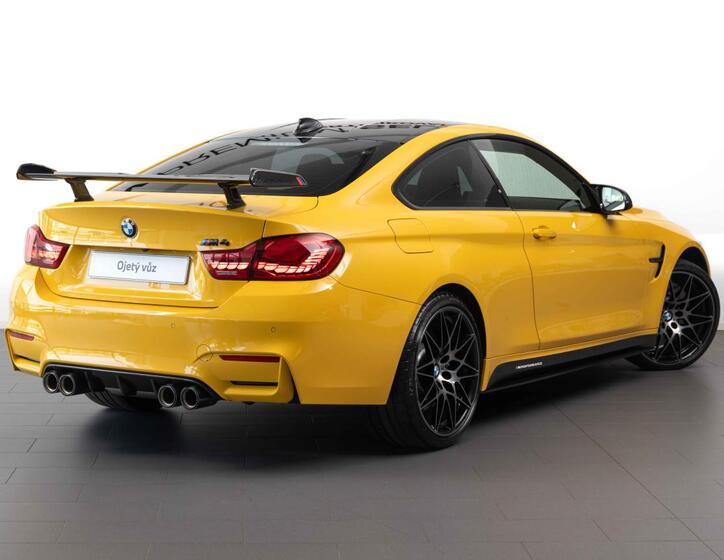 BMW M4 5