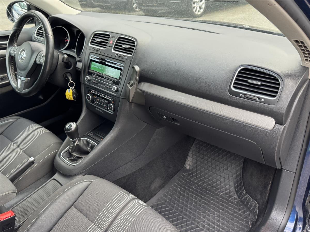 Volkswagen Golf Kombi 1,6 l 77 kw