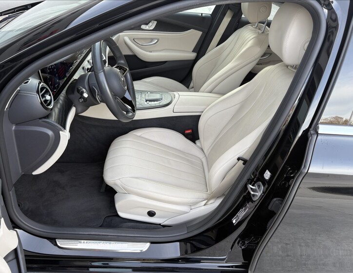 Mercedes-Benz Třídy E 19