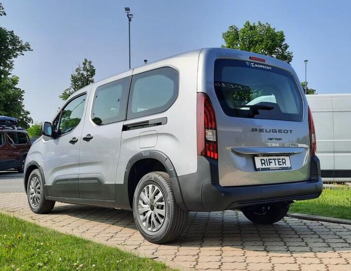 Peugeot Rifter 12
