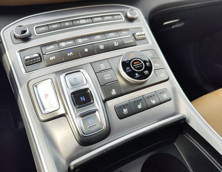 Hyundai Santa Fe SUV / Terénní 2,2 l 142 kw