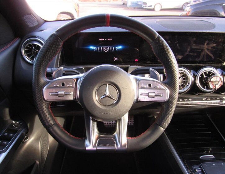 Mercedes-Benz GLB Kombi 2,0 l 225 kw