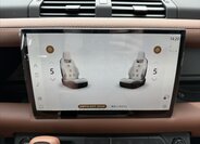 Land Rover Defender SUV 4,4 l 467 kw