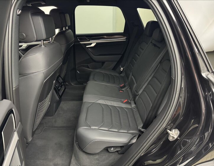 Volkswagen Touareg 42