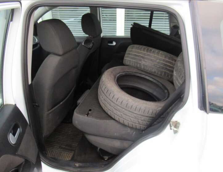 Ford Fusion Kombi 1,4 l 59 kw