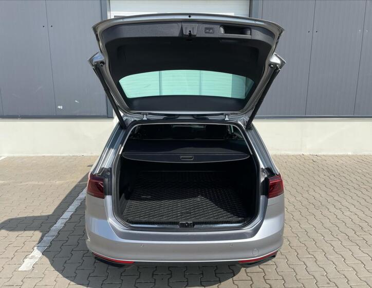 Volkswagen Passat 10